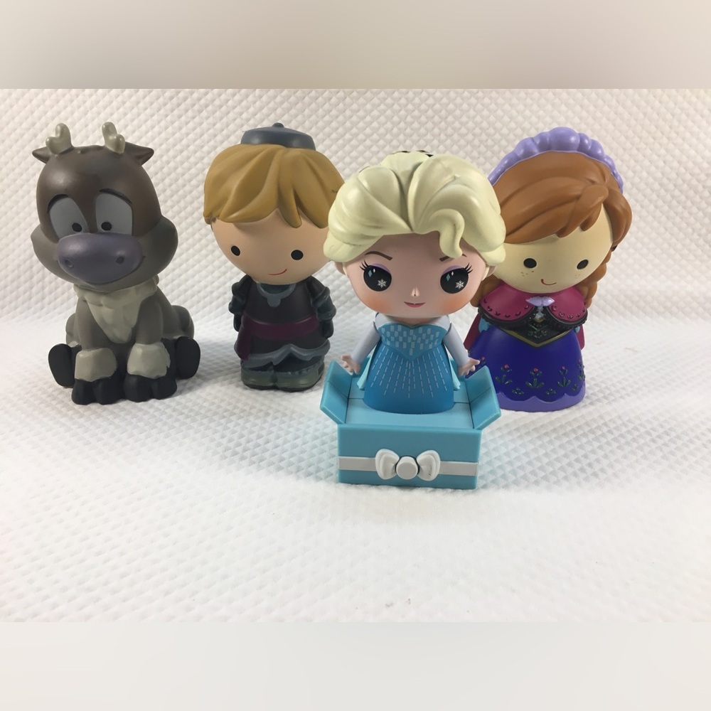 Disney Frozen 4-Piece Kids Toy Mini Figure Bath Toys Elsa Anna Kristoff Sven